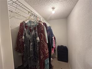 Photo 18 of 22