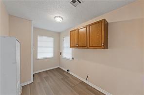 Photo 10 of 22