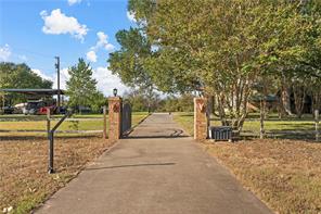 Photo 4 of 67