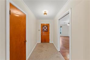 Photo 4 of 28